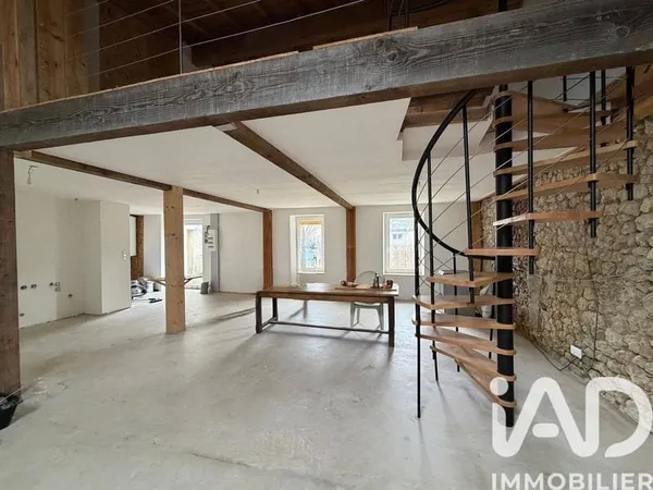 Maison 5 pièces 168 m²