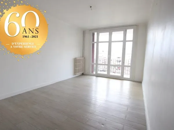 SAINT - RAPHAEL - 3 PIECES - 50,55 M2