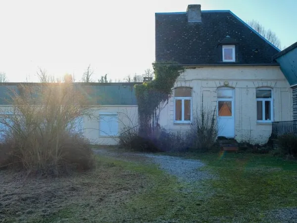 ENSEMBLE IMMOBILIER PROCHE CENTRE-VILLE