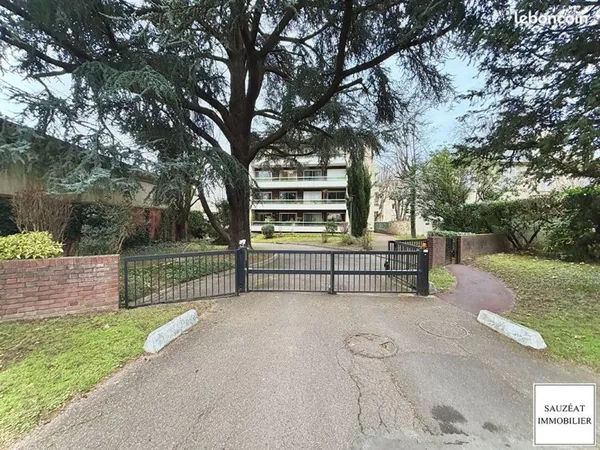 Studio 1 pièce 36 m²
