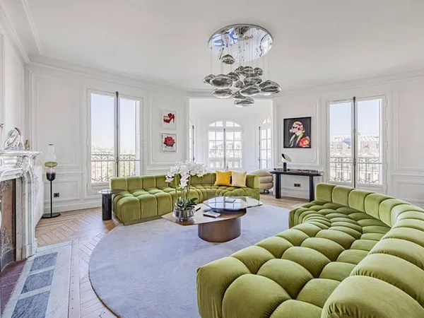 Appartement 5 pièces 244 m²