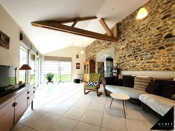 Maison 6 pièces 165 m²
