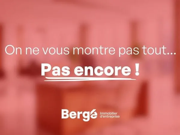 Local commercial 2 pièces 53 m²
