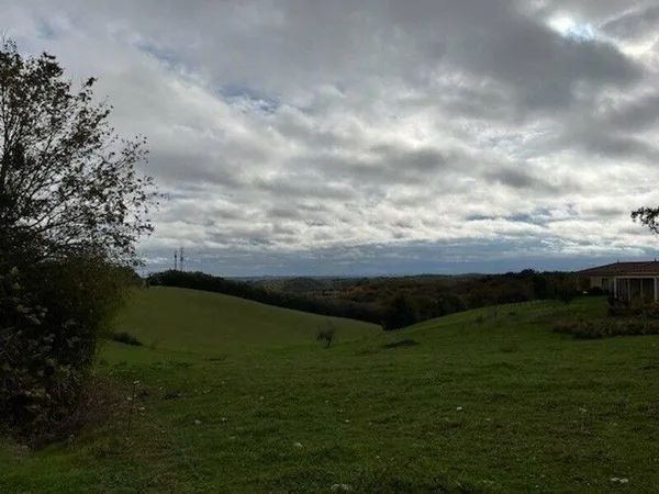Terrain constructible 6154 m²