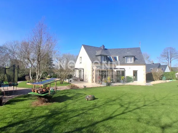 LANDERNEAU - Maison de 7 pièces - 177 m2