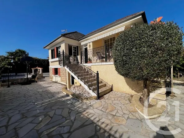 Maison 8 pièces 208 m²