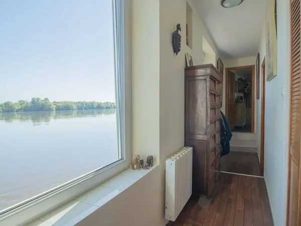 Péniche 3 pièces 72 m²