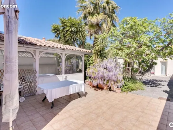 Maison 6 pièces 210 m²