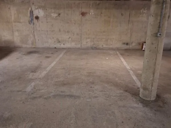 Place de parking 8bis rue Jean Mace