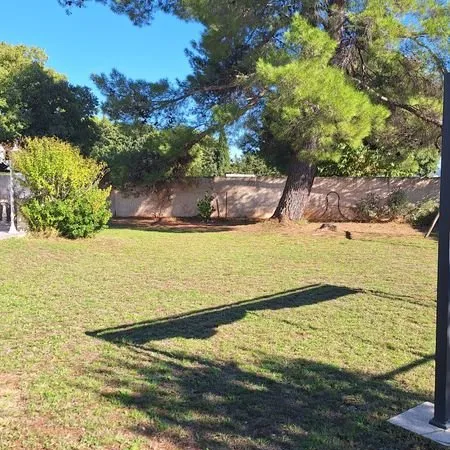 A vendre terrain d angle