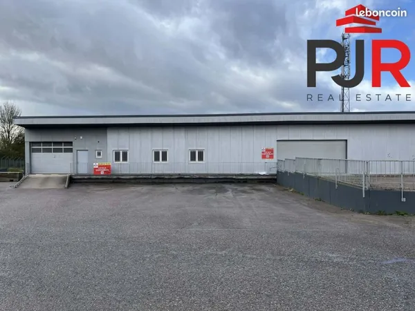 Local 642 m² Laxou