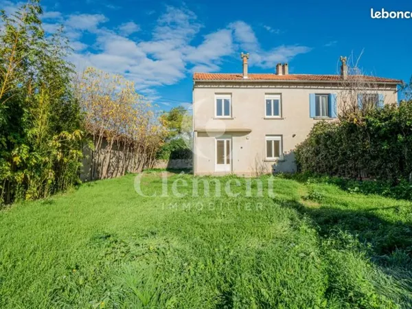Maison 75 m² Orange