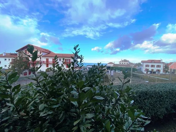 Studio plein centre village de Guéthary