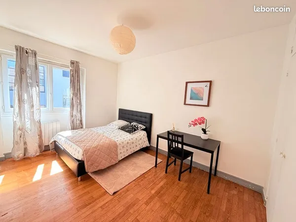T2 meublé 37 m² + terrasse exceptionnelle 40 m² - à deux pas du tram - Bail mobilité - Disponible im