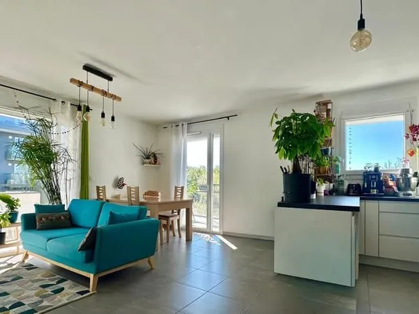 Appartement 4 pièces 84m² avec terrasse