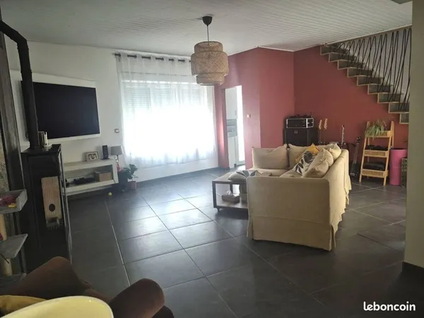 Longère 5 pièces 150 m²