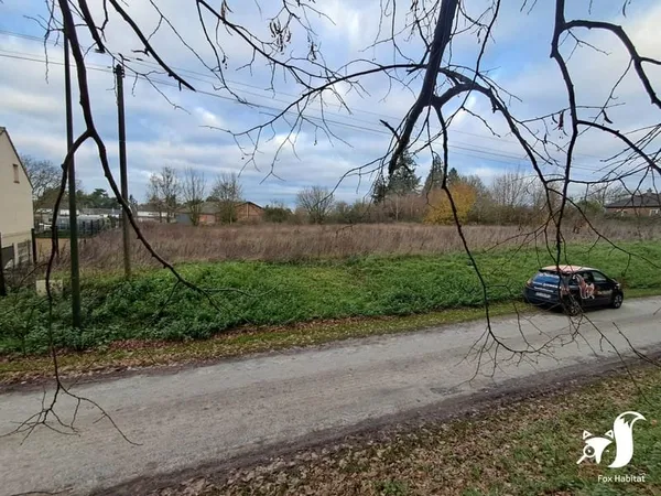 Terrain 1306 m²