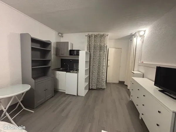 Studio meublé