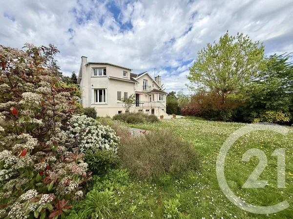 Maison 8 pièces 176 m²
