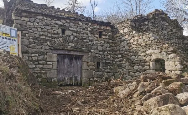 Ruiné sur terrain constructible