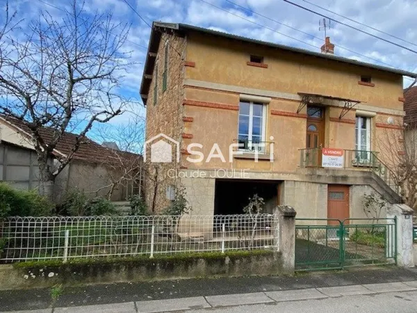 CAPDENAC: Maison de 99 m² - 3 chambres & 1 bureau- à proximité des commodités