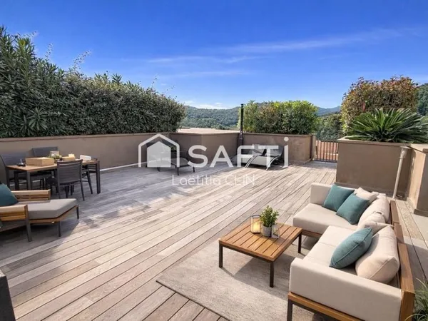 T3 de standing avec toit terrasse vue mer Résidence avec piscine