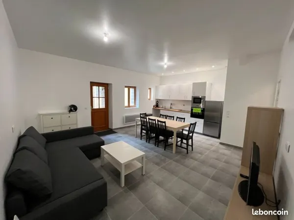 À louer - Maison de village climatisée avec garage - Centre de Mazan