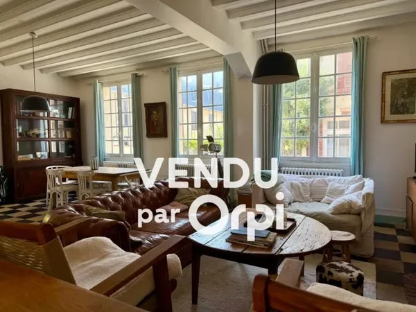 Villa 7 pièces 160 m²