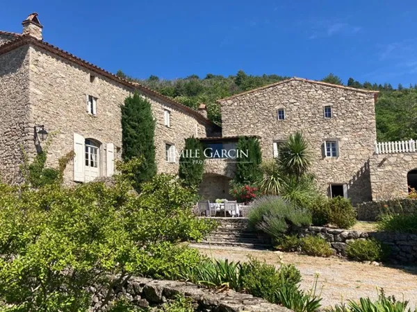 A vendre -Propriété d'exception - Cévennes - Vue époustouflante