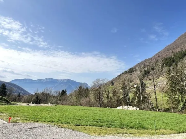 Terrain 1239 m²