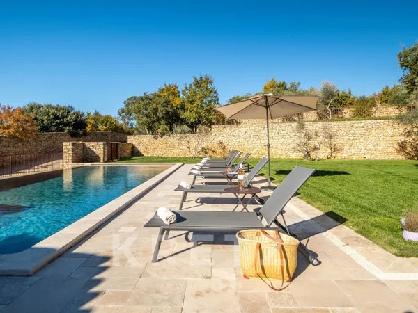 Exclusivité Mas provençal de 300m2 entièrement rénové par architecte