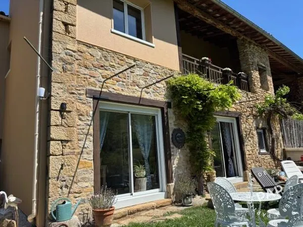 Maison 7 pièces 270 m²