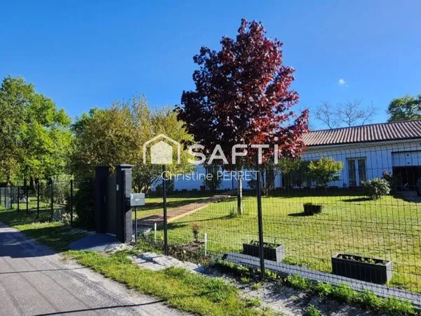 Maison T6 avec sous-sol de 150 M2, garage 50 M2 et abris