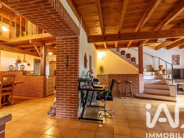 Maison 6 pièces 180 m²