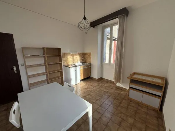 Studio 1 pièce 24 m²