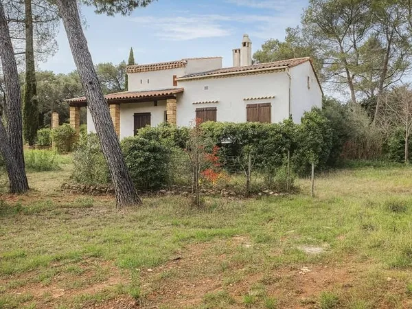 Maison provençale 123 m² avec grand terrain arboré et piscine, Villeneuve-lès-Avignon
