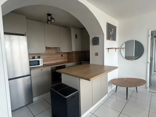 Location appartement meublé 5 pièces 73m²