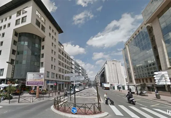 Local commercial 54 m² LEVALLOIS PERRET