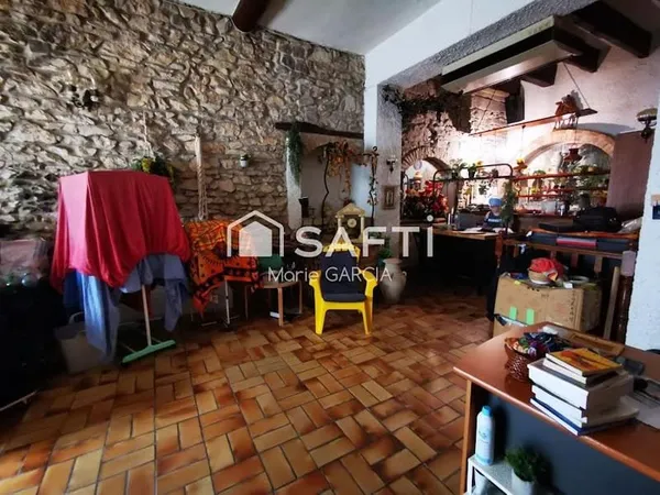 Local 5 pièces 102 m²