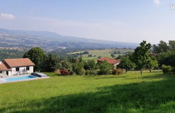 Vends maison 207m² 7 pièces 5 chambres Châteauneuf