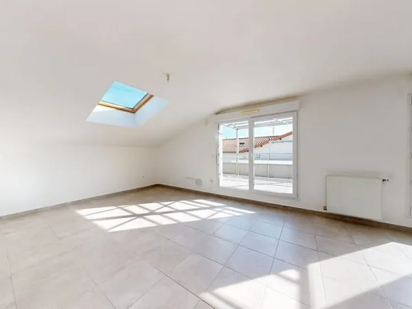 Appartement T4 dernier étage exposé Sud-Ouest