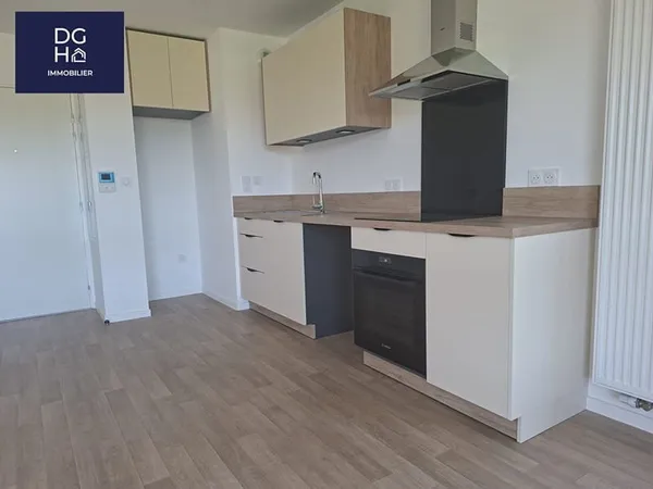 A LOUER APPARTEMENT NEUF CENTRE RETIERS
