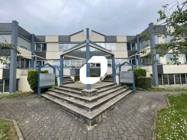 Bureaux 97 m²