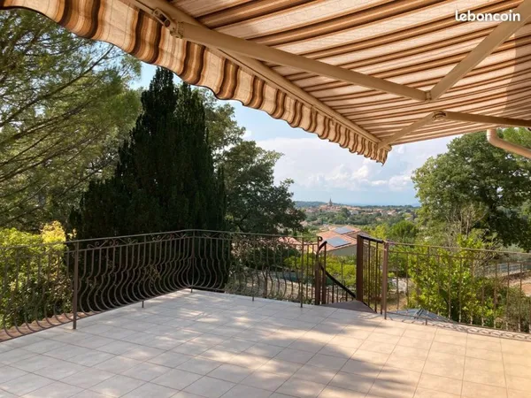 Maison 4 pièces, au calme, vue dégagée