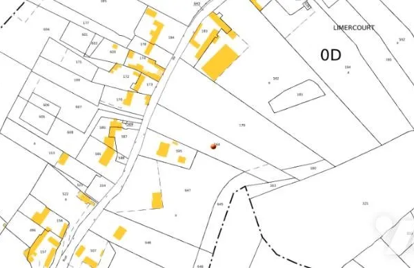 Terrain 2352 m²