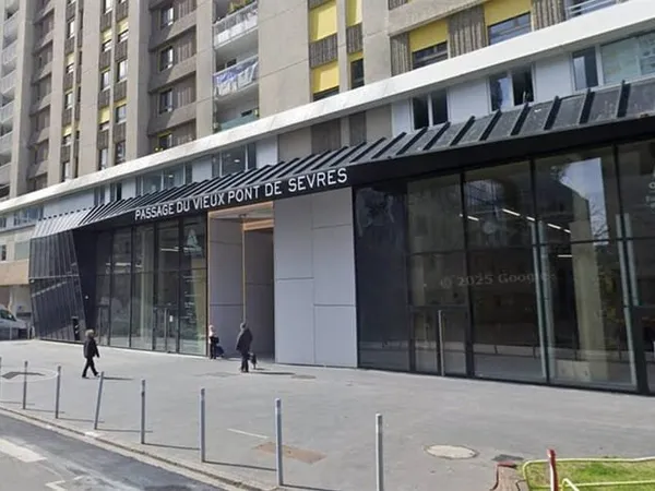Boutique 165 m²