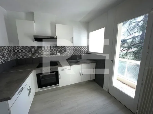 APPARTEMENT QUARTIER CADEREAU