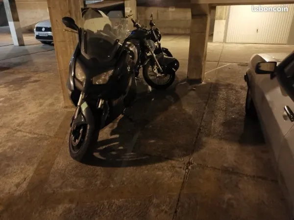 Parking moto Picpus