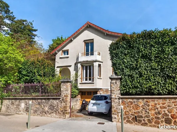 Maison - 6 pièces - 100m2 - centre ville / quartier Brancas