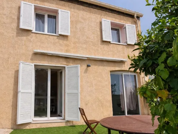 ST VALLIER : Maison 4 pièces avec terrasse